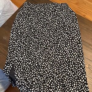 LOFT Black and White Dotted Pencil Skirt